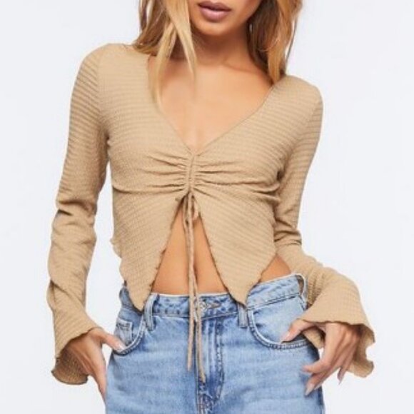Forever 21 Tops - Forever21 || Plunging Bell Sleeve Crop Top